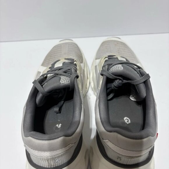 On Women’s Cloudrunner 2, White/Frost Running Shoes, Size 5 M - Picture 5 of 7